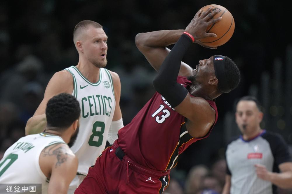 期在俱乐部 期在俱乐部