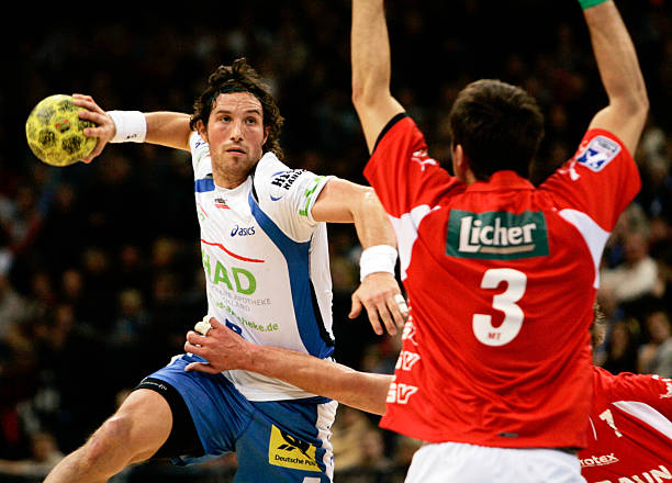 前场反抢后 前场反抢后