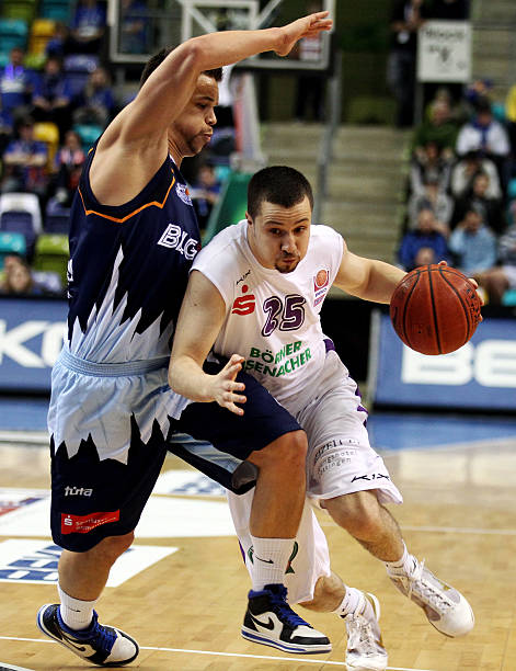 也进一步扩 也进一步扩